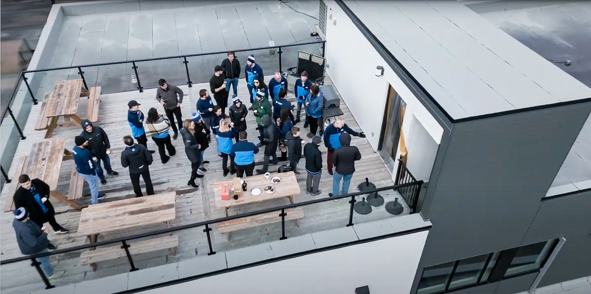 Employés terasse toit